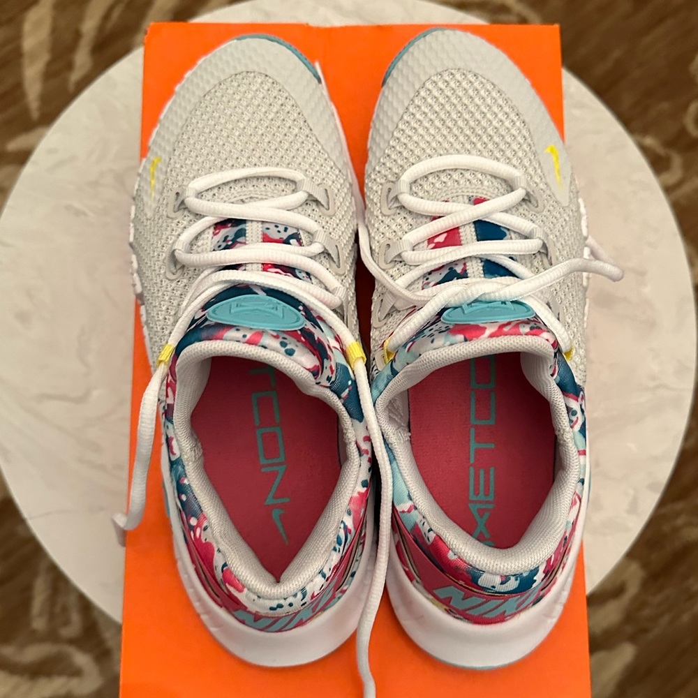Nike Women's Free Metcon 4 Training Shoes.